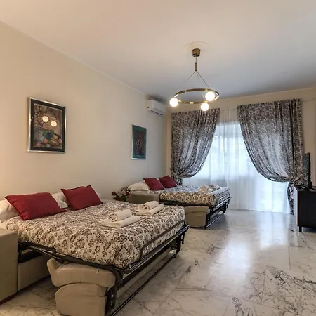 Casa Nostra Vaticano * Rom